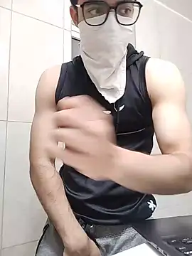 Snapshot of mrmasseur06 chatting on June 24, 2026, 7:13 pm mrmasseur06 online show from June 24, 2026, 7:13 pm