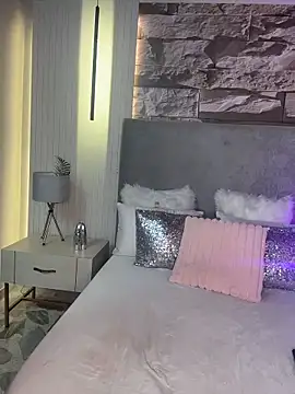 Snapshot of VioletaMaddox chatting on February 26, 2026, 5:39 am VioletaMaddox online show from February 26, 2026, 5:39 am