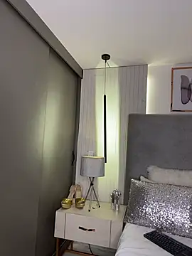 Snapshot of VioletaMaddox chatting on March 10, 2026, 4:06 am VioletaMaddox online show from March 10, 2026, 4:06 am