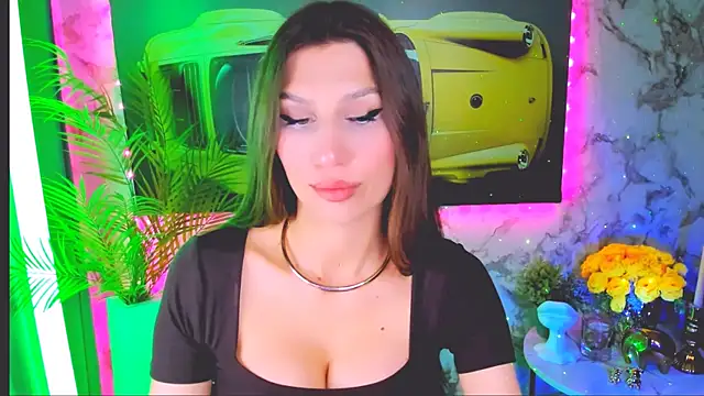 Mollyinyourmind online show from September 14, 2025, 8:30 pm