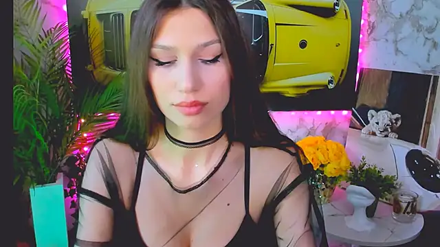 Mollyinyourmind online show from October 6, 2025, 12:24 pm