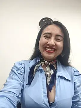 AMATISTA  16 online show from October 21, 2025, 12:39 pm