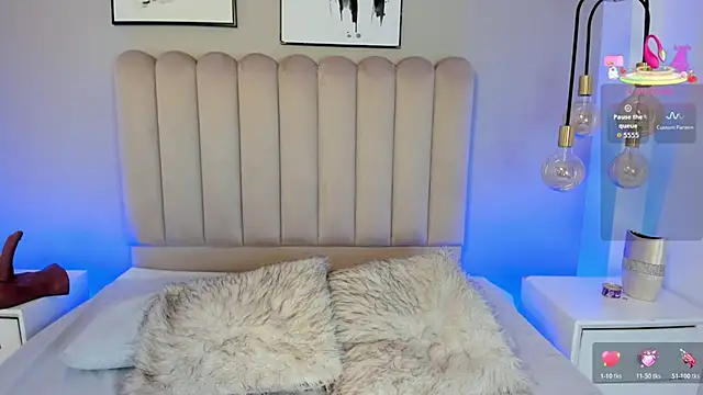 ashlye white online show from May 26, 2026, 11:23 pm