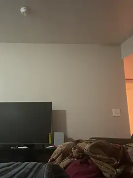 Snapshot of deepthroatwetpussy1 chatting on August 3, 2026, 11:48 am deepthroatwetpussy1 online show from August 3, 2026, 11:48 am