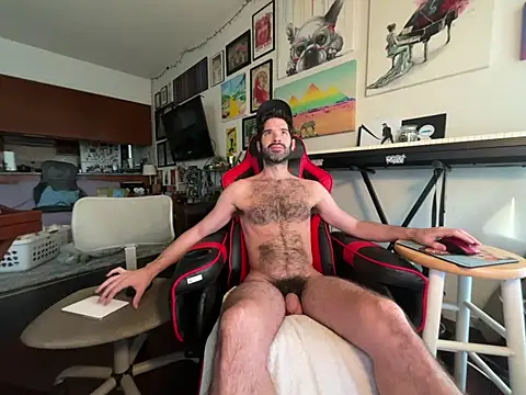 Snapshot of Pupscritch chatting on April 22, 2026, 1:45 pm Pupscritch online show from April 22, 2026, 1:45 pm