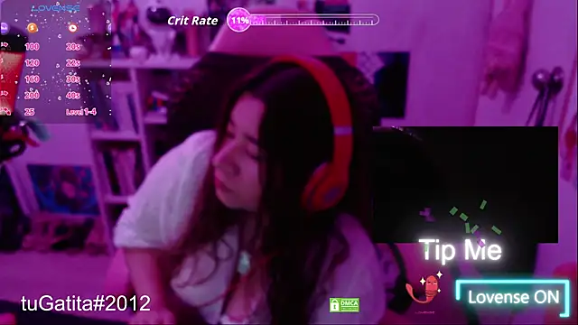 Pink girl0n online show from October 9, 2025, 9:13 pm