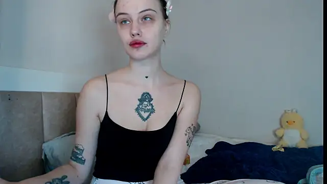 Pizda-Drozda online show from October 28, 2025, 8:11 pm