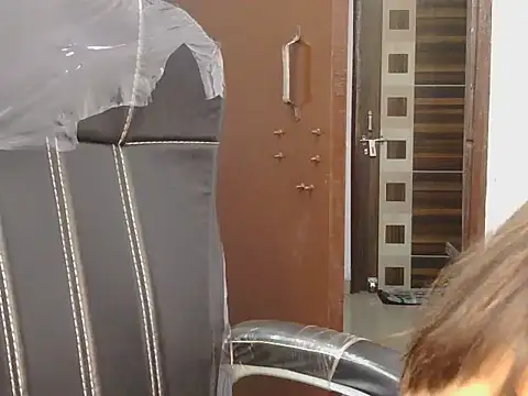 Diyaa Singh online show from September 9, 2025, 4:23 am