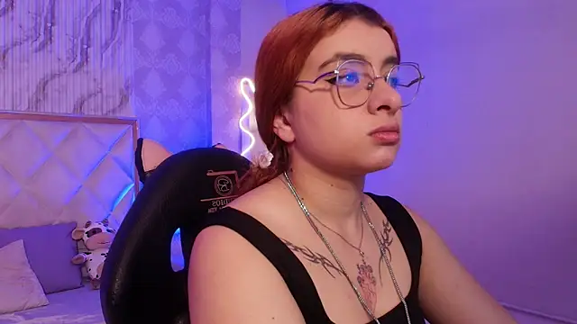 Naomy tay1 online show from November 23, 2025, 3:39 am