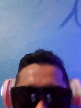 PitudoWuero online show from October 4, 2025, 9:07 am