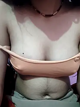 Snapshot of modelnishu chatting on December 22, 2025, 12:24 pm modelnishu online show from December 22, 2025, 12:24 pm