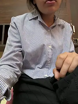 Snapshot of modelnishu chatting on February 6, 2026, 1:54 am modelnishu online show from February 6, 2026, 1:54 am