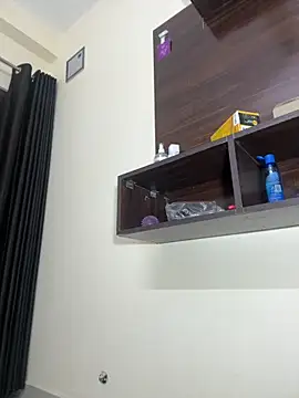 Snapshot of modelnishu chatting on February 11, 2026, 1:21 am modelnishu online show from February 11, 2026, 1:21 am