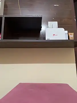 modelnishu online show from April 23, 2026, 12:29 pm