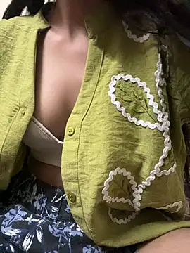 Snapshot of modelnishu chatting on May 4, 2026, 3:41 pm modelnishu online show from May 4, 2026, 3:41 pm