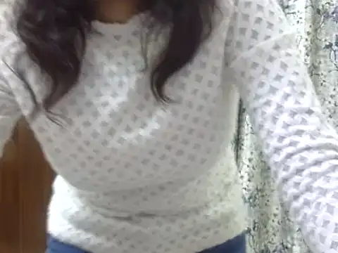 SONIYA 47 online show from November 21, 2025, 9:02 pm