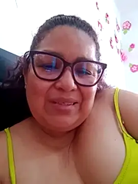 Snapshot of ladytropical1 chatting on March 14, 2026, 8:47 pm ladytropical1 online show from March 14, 2026, 8:47 pm