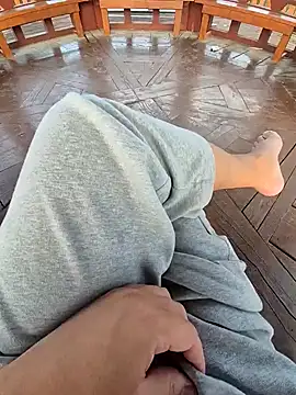 starvingo2002 online show from September 18, 2025, 9:00 am