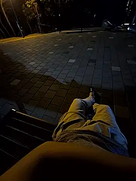 starvingo2002 online show from September 23, 2025, 11:57 am