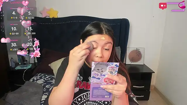 LucyPetit online show from September 23, 2025, 12:52 pm