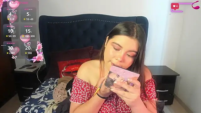 LucyPetit online show from September 27, 2025, 2:00 pm