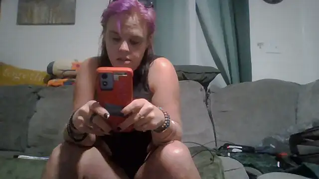 Snapshot of TWiSTYTheTwizted chatting on July 13, 2026, 10:34 pm TWiSTYTheTwizted online show from July 13, 2026, 10:34 pm