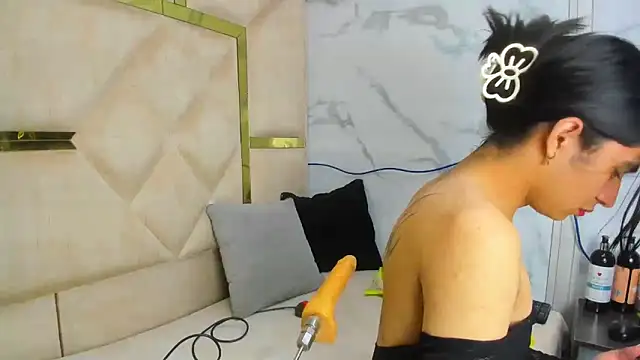 Allisonts69 online show from October 25, 2025, 3:47 am