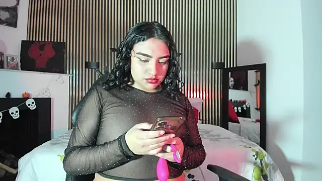 SyraPalmer online show from October 21, 2025, 3:29 am