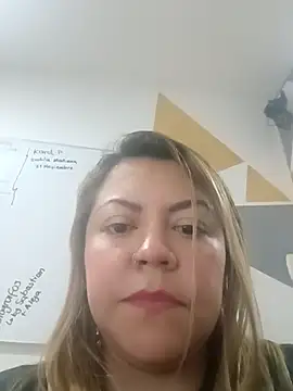 Snapshot of Mafary chatting on November 21, 2025, 5:55 pm Mafary online show from November 21, 2025, 5:55 pm