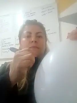 Snapshot of Mafary chatting on November 23, 2025, 5:02 pm Mafary online show from November 23, 2025, 5:02 pm