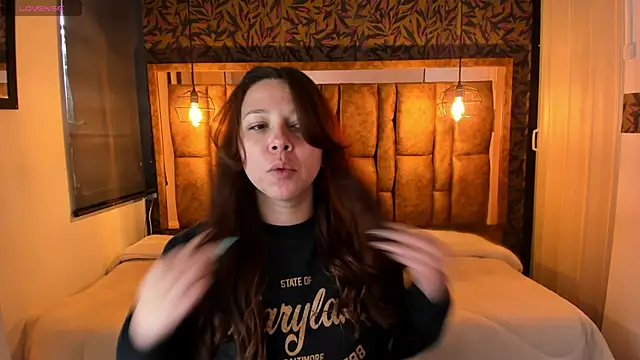 Isa Thompson   online show from October 17, 2025, 11:57 am