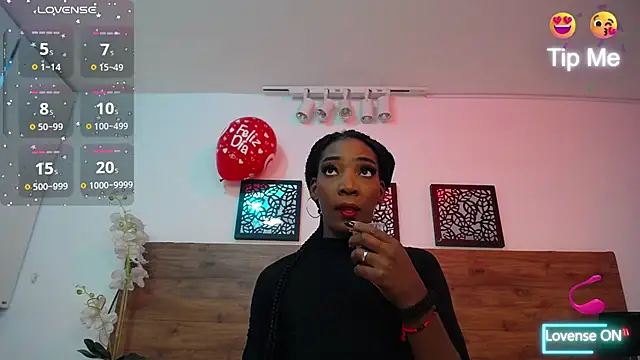 AlexandraCambell online show from September 19, 2025, 9:04 pm