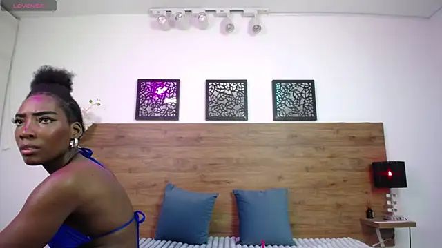 AlexandraCambell online show from February 13, 2026, 8:32 am