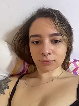 karla-thomsom10 online show from December 22, 2025, 4:37 pm