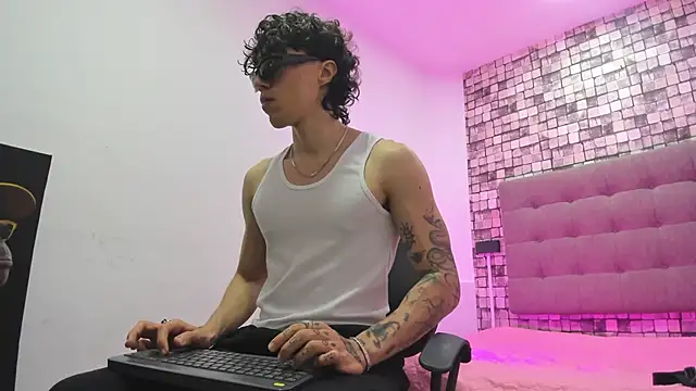 felix  star online show from September 16, 2025, 7:37 pm