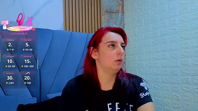 Snapshot of angel__red_ chatting on September 24, 2025, 2:37 am angel red online show from September 24, 2025, 2:37 am