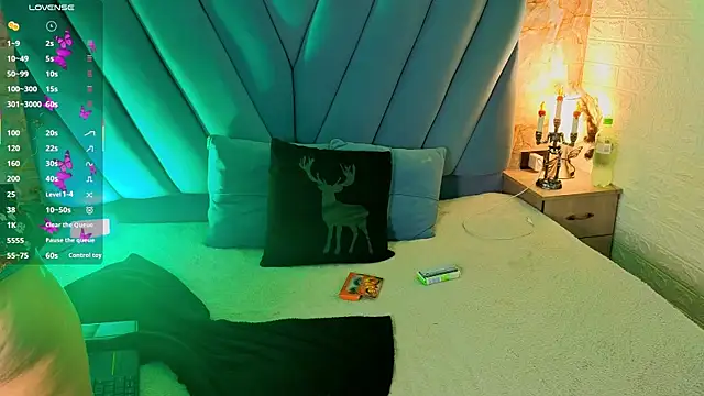 Snapshot of angel__red_ chatting on October 9, 2025, 3:04 am angel red online show from October 9, 2025, 3:04 am