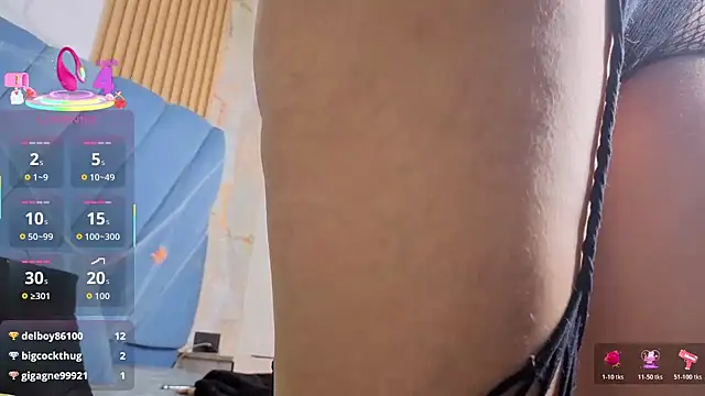 Snapshot of angel__red_ chatting on October 28, 2025, 3:10 am angel red online show from October 28, 2025, 3:10 am