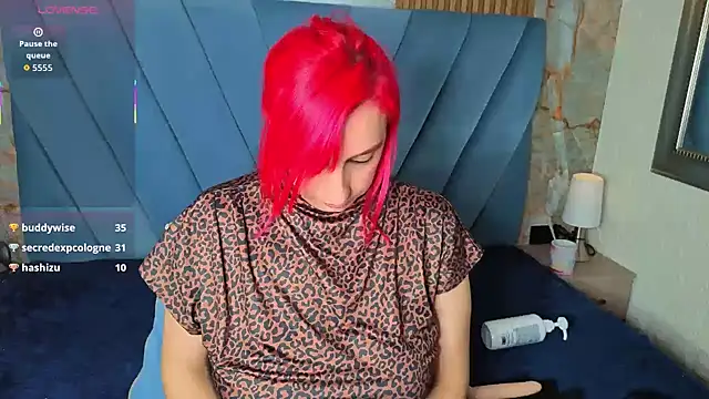 Snapshot of angel__red_ chatting on November 30, 2025, 1:37 pm angel red online show from November 30, 2025, 1:37 pm