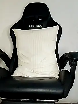 Bosssweet22cm online show from February 14, 2026, 8:05 pm