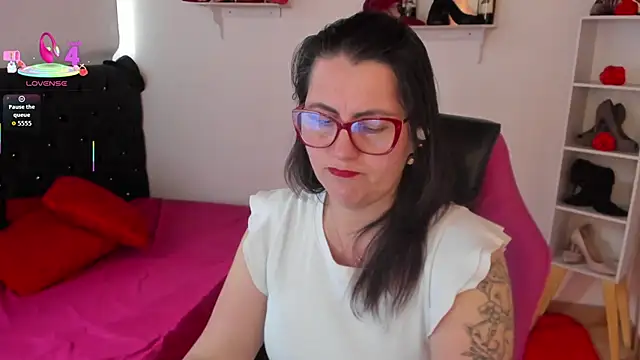 D Martii online show from September 15, 2025, 12:38 pm