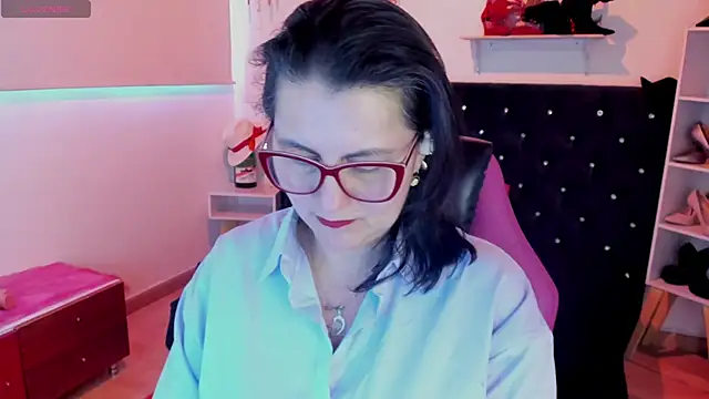 D Martii online show from September 27, 2025, 12:10 pm