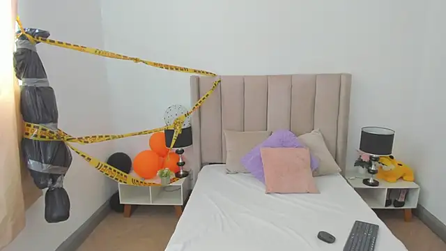 evvaa moon69 online show from October 10, 2025, 12:48 pm