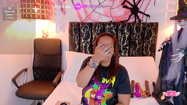 evvaa moon69 online show from October 27, 2025, 12:42 pm