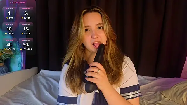 LucilleMcBride online show from October 17, 2025, 7:11 am