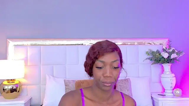 MadeleineHocker online show from December 4, 2025, 2:26 pm