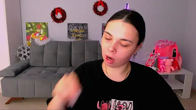 queenofthesense  online show from December 1, 2025, 2:00 pm