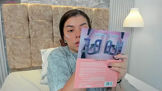 leilapons online show from November 8, 2025, 5:34 pm