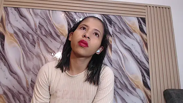 Samantha Fox69  online show from April 24, 2026, 1:52 am