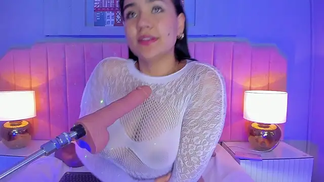 noa moon online show from October 1, 2025, 4:13 pm